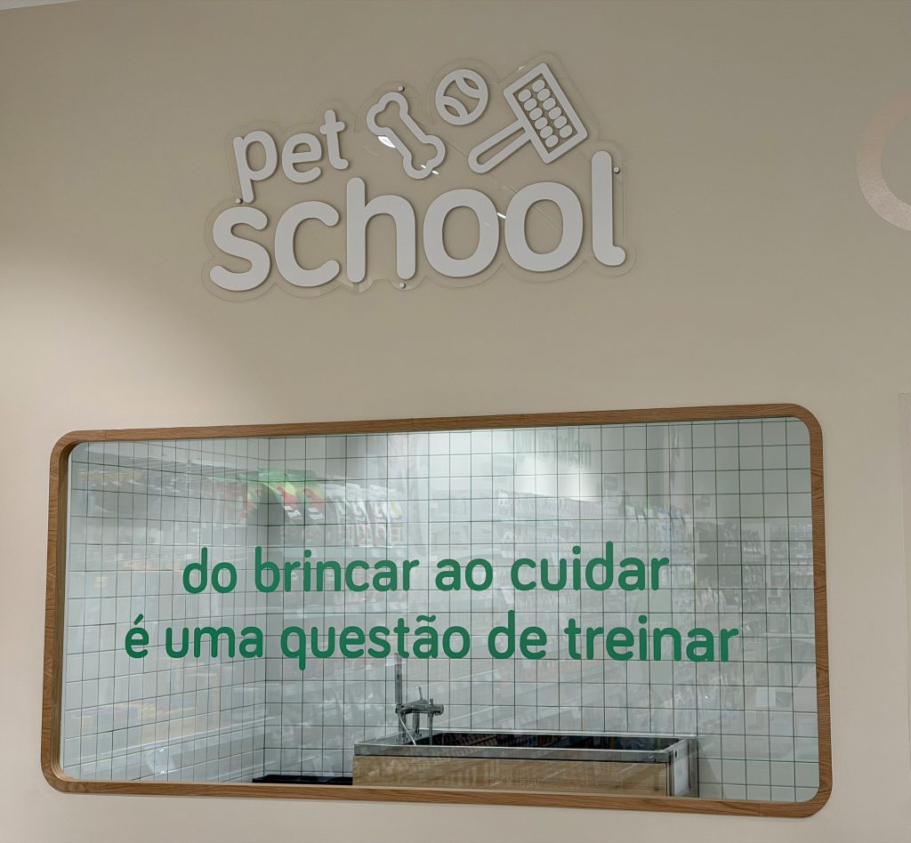 ZU inaugura maior loja de sempre em Rio Tinto e lança PetSchool